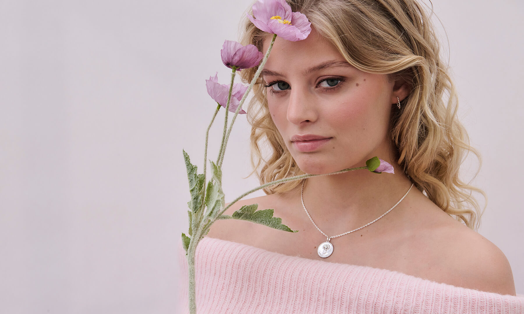 Månadsblomma - Silverhalsband