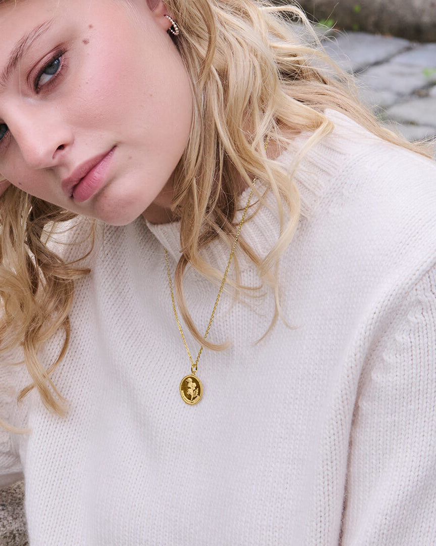 Månadsblomma December Guldhalsband By Sofia Wistam