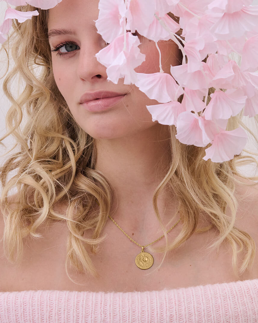 Månadsblomma September Guldhalsband By Sofia Wistam