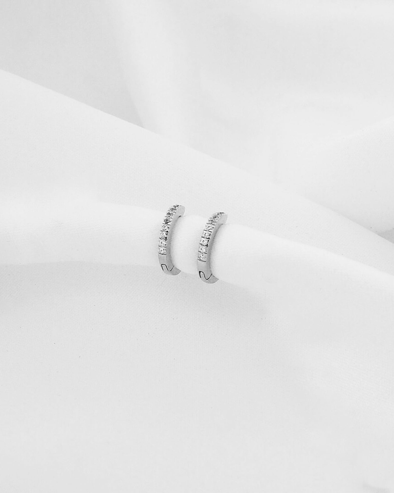 Glam Silverörhänge By Sofia Wistam