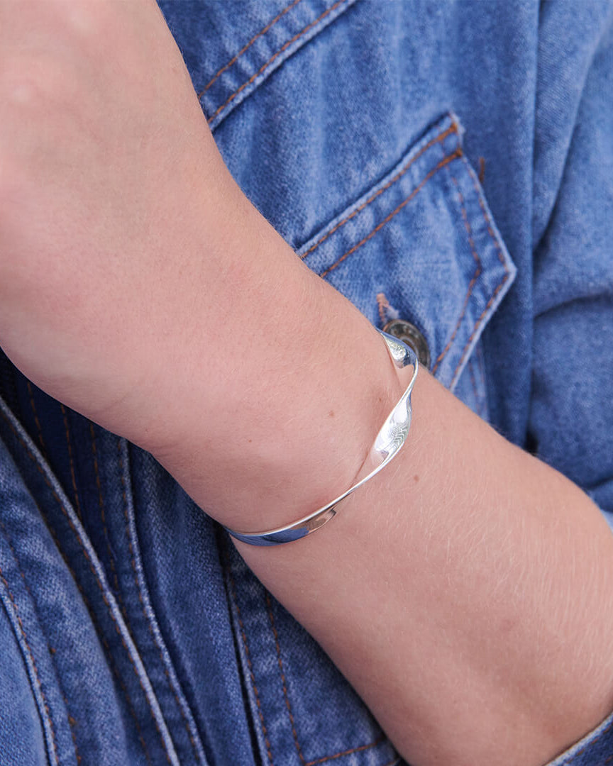 Twirl Silverarmband By Sofia Wistam