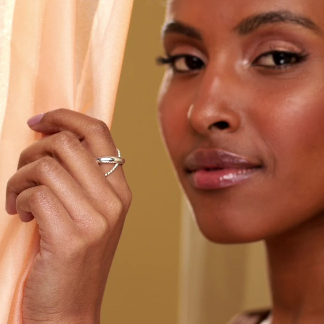 Criss Cross Silverring By Sofia Wistam
