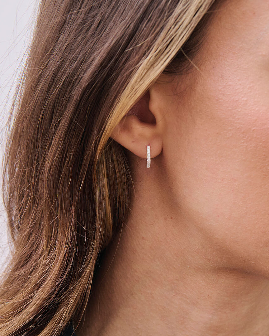 Glam: Silverörhängen