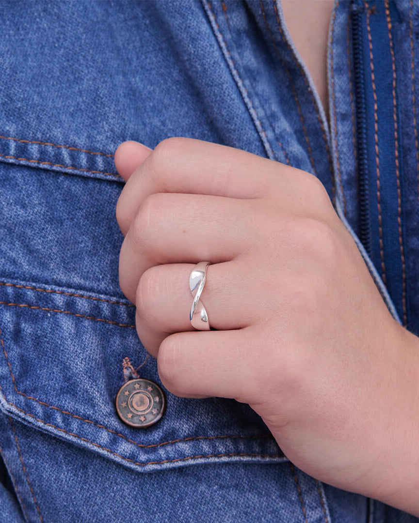 Twirl Silverring By Sofia Wistam