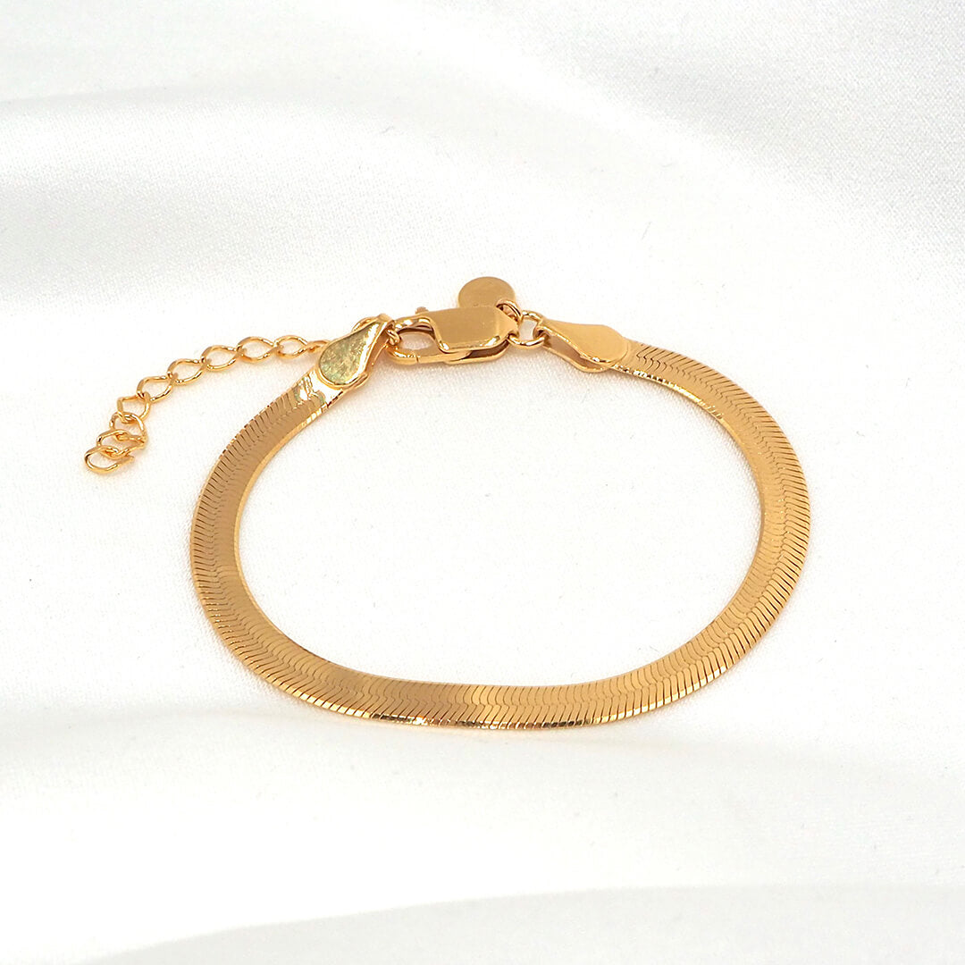 Flow - Gold Bracelet