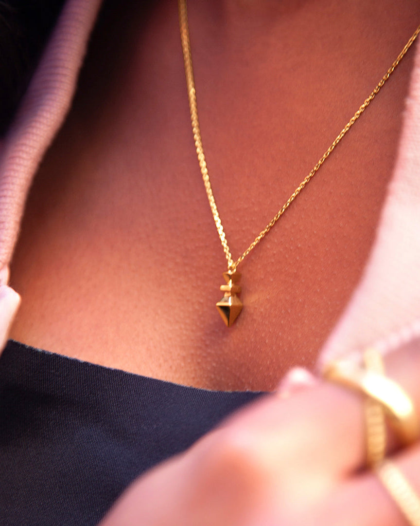 Arrow - Gold necklace